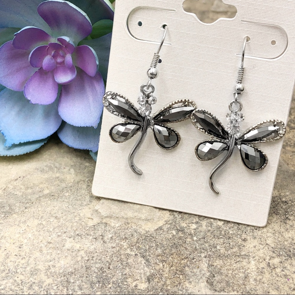 🍀 Dragonfly Hematite Wings Dangle Earrings
